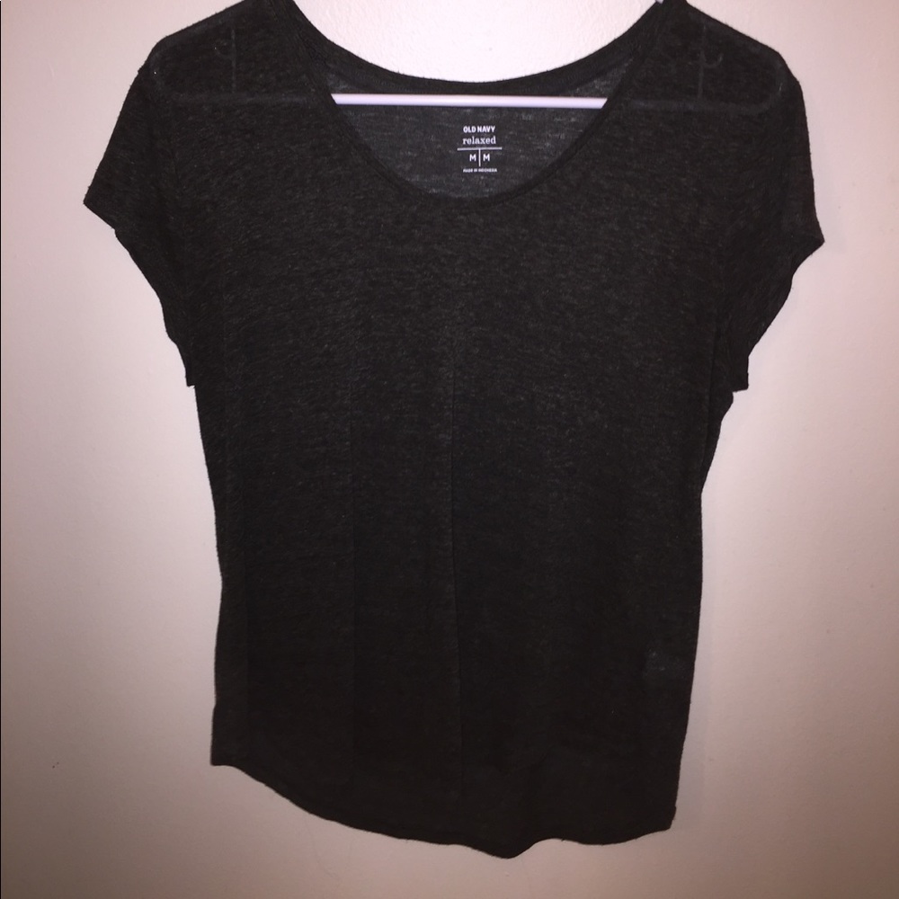 Lot 2 Old navy t-shirts